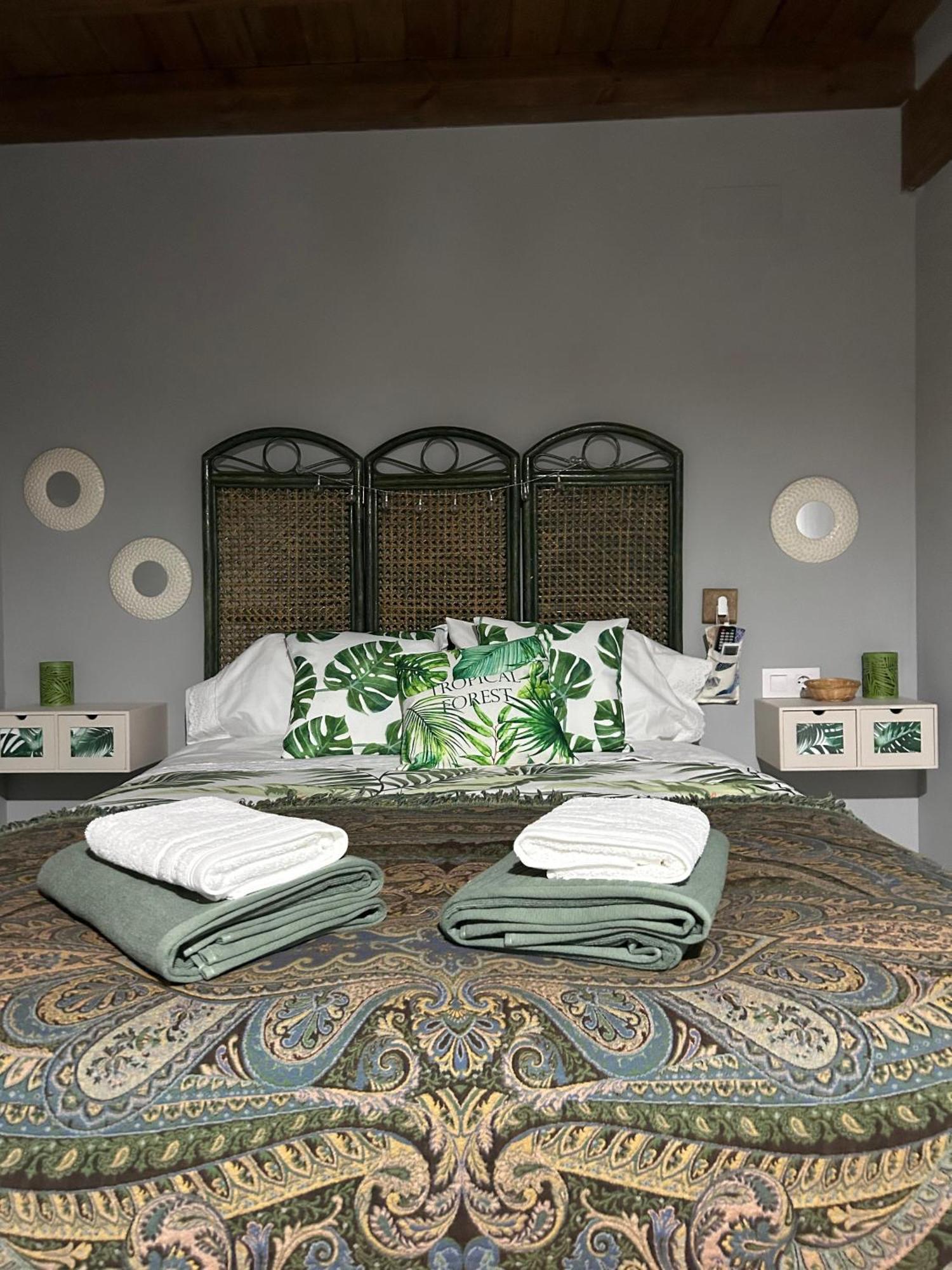 Casa Misi Villa Candeleda Bagian luar foto